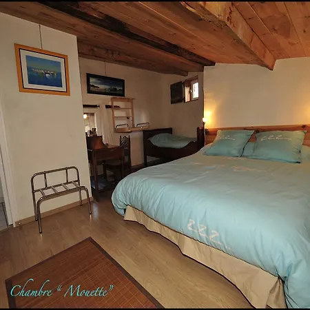 Couette-café D'hôtes Tilours