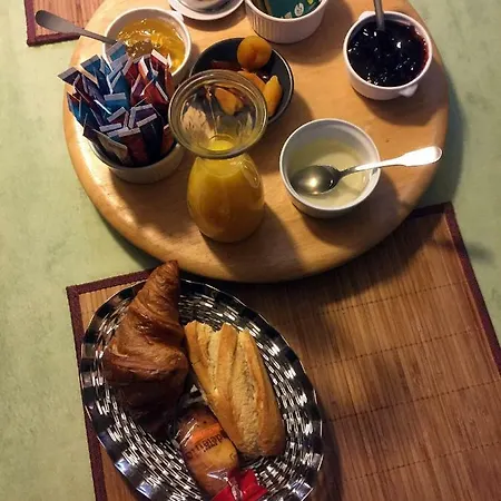 D'hôtes Tilours Couette-café